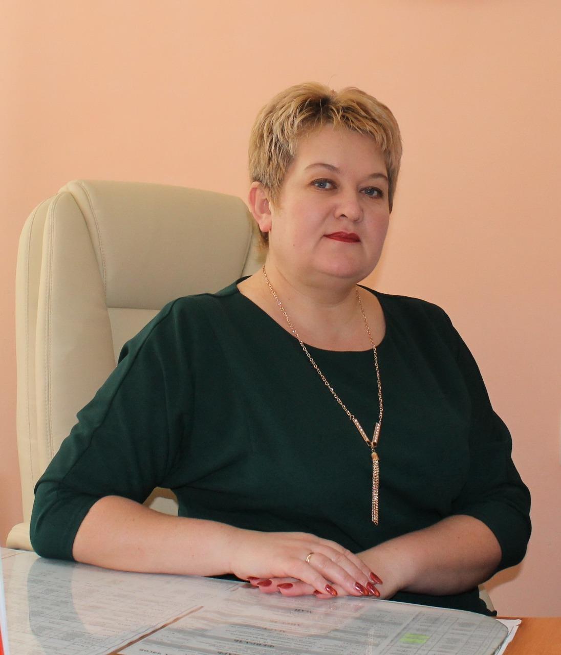 Дик Елена Викторовна-директор школы
